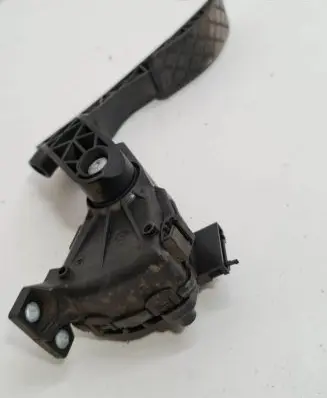 Audi A4 S4 B7 8E 8H Accelerator throttle pedal 8E1721523C 6PV00837505