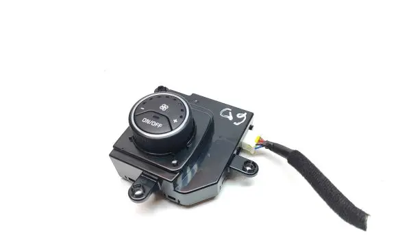 KIA Sorento Climate control unit 97983C5000 C200355270 20160527134647