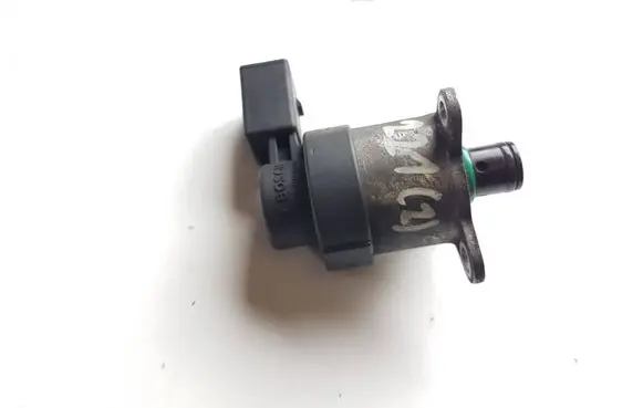 Mercedes-Benz S W221 Fuel pressure regulator 