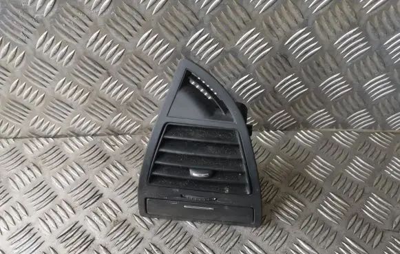 Dashboard side air vent grill/cover trim