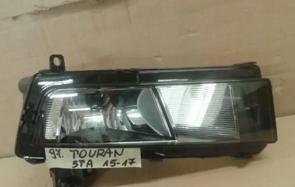 Volkswagen Touran III Front fog light