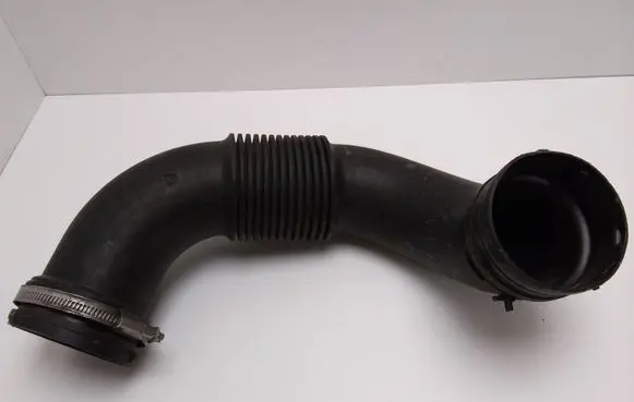 Opel Vivaro Air intake hose/pipe 11052233S01