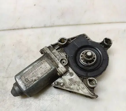 Citroen C5 Front door window regulator motor 9637541280 104994102 3403015