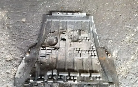 Renault Modus Engine splash shield/under tray