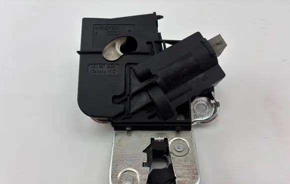 Audi A5 8T 8F Tailgate/trunk/boot lock/catch/latch 4F5827505D