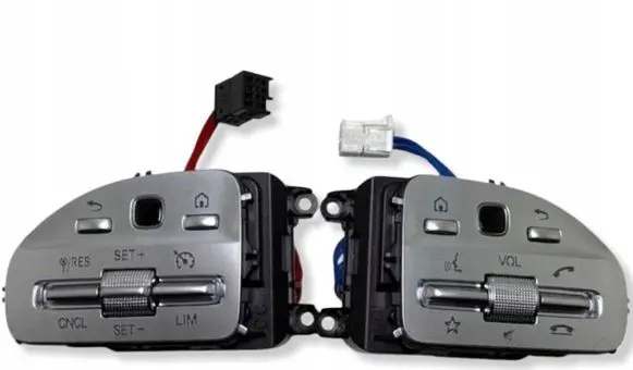 Mercedes-Benz CLA C118 X118 Steering wheel buttons/switches A0999059708 A0999050504