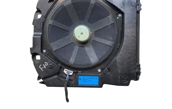 BMW 5 F10 F11 Subwoofer speaker 9169686 65139169686