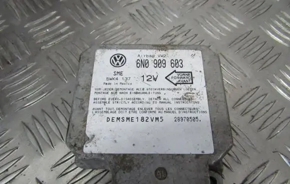 Volkswagen Golf IV Airbag control unit/module 6N0909603 5WK4137