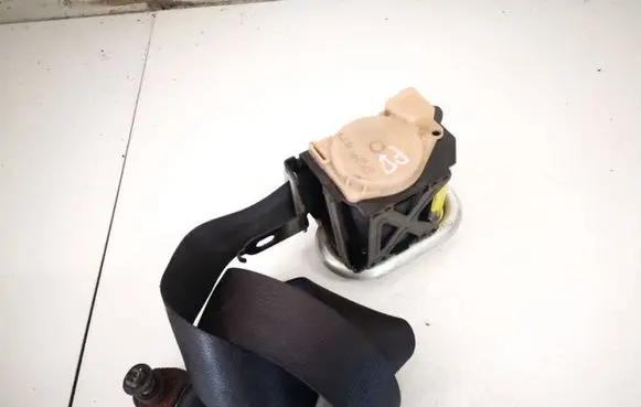 Mitsubishi Lancer Front seatbelt tkab2en262 tk-ab2-en262