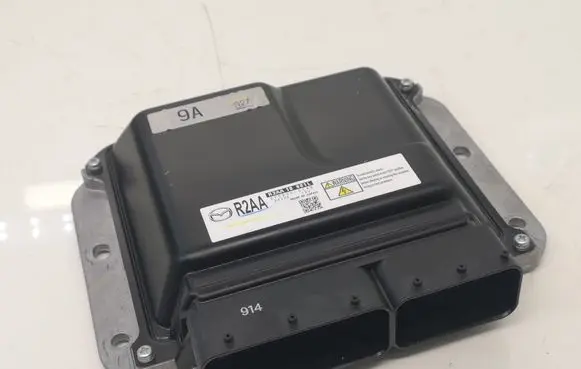 Mazda 6 Engine control unit/module R2AA18881L 2758009148