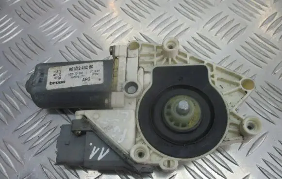 Peugeot 607 Rear door window regulator motor