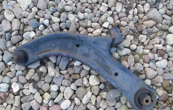 Nissan NV200 Front lower control arm/wishbone