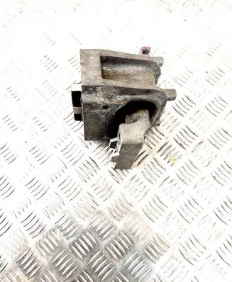 Volkswagen Golf VII Engine mount bracket 5Q0199262 25042014 XXXRF114DQ4H