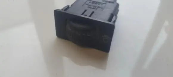 Toyota Avensis T250 Headlight level height control switch