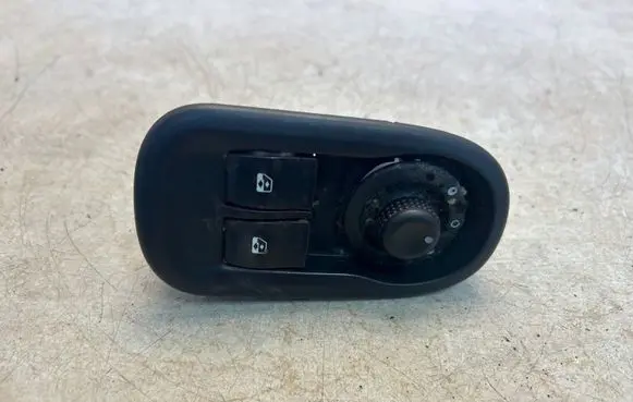 Renault Master III Electric window control switch 1007479 8200637949