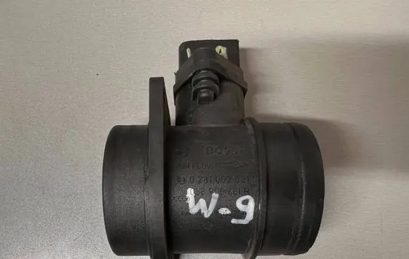 Audi A3 S3 A3 Sportback 8P Mass air flow meter 038906461B 0281002531