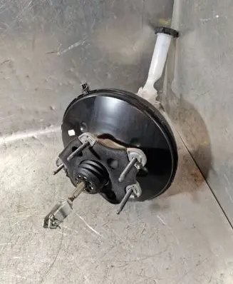 Nissan Juke I F15 Brake booster 460071KK3B