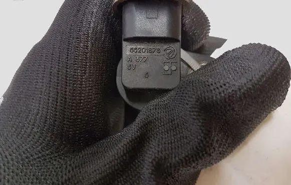Opel Insignia A Camshaft position sensor 55201876