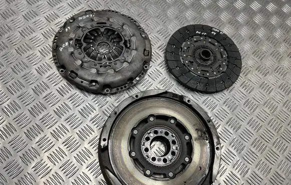 Toyota Avensis T250 Clutch set kit