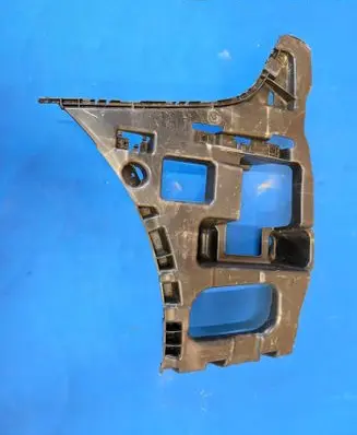 BMW 2 F46 Rear bumper mounting bracket 7318753