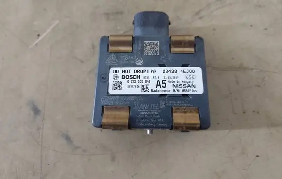 Nissan Qashqai Distronic sensor radar 284384EJ0D 0203300848 39R07846
