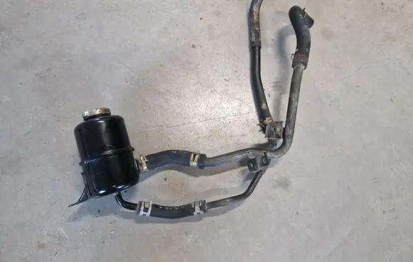 Mitsubishi Pajero Sport I Power steering fluid tank/reservoir 