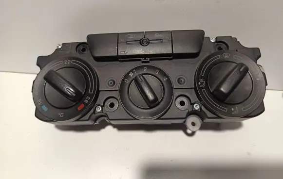 Skoda Octavia Mk2 (1Z) Climate control unit 1Z0820047 5HB00886400