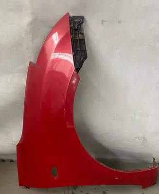 Suzuki Swift II Fender 5761163J01