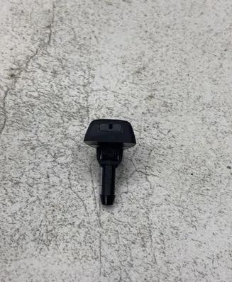 Volvo XC90 Windshield washer spray nozzle 30655605