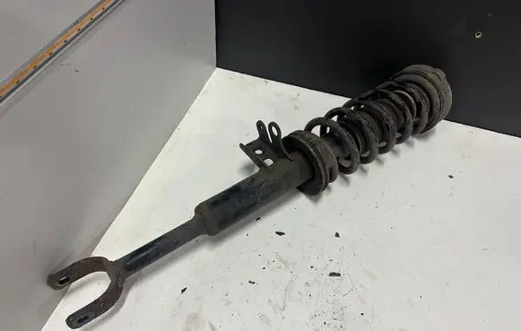 BMW 5 GT F07 Front shock absorber/damper 6778787 F07V064SL 1054131406