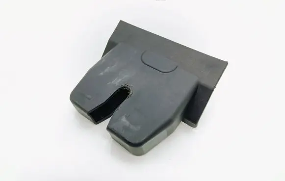 Volvo S60 Tailgate/boot lid lock trim 31391243