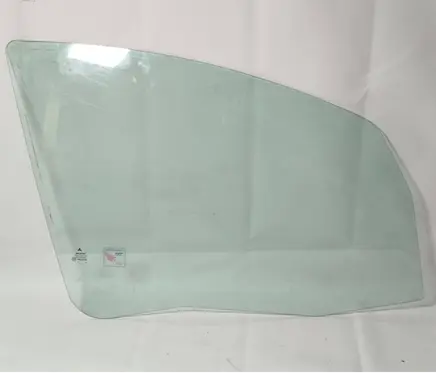 Mitsubishi Colt Rear side window DOT24AS2M68