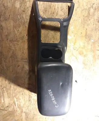 Jeep Grand Cherokee (WJ) Glove box central console 