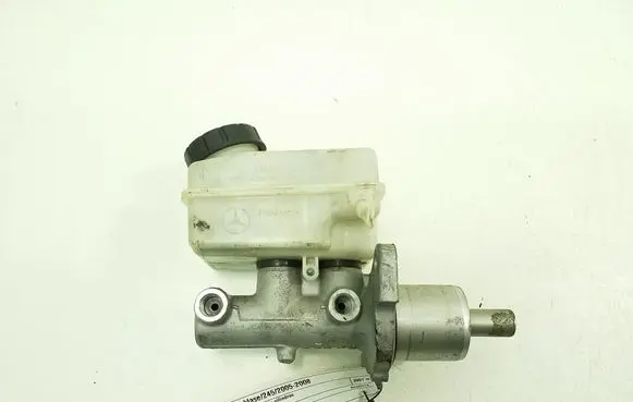 Mercedes-Benz B W245 Master brake cylinder A1694300101