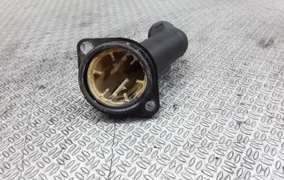 Volkswagen Golf IV Engine coolant pipe/hose 05A121121C