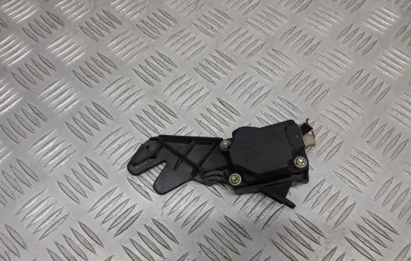 Volvo S60 Central body control module 74935D
