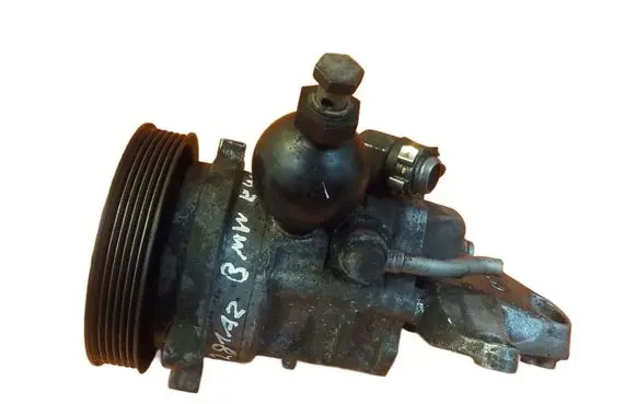 BMW 5 E60 E61 Power steering pump 676141402B