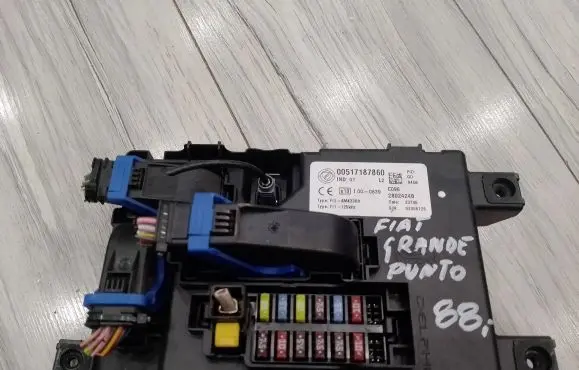 Fiat Grande Punto Fuse box set 00517187860