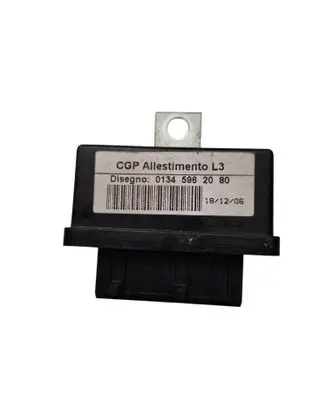 Volkswagen Golf V Coolant fan relay 01345962080