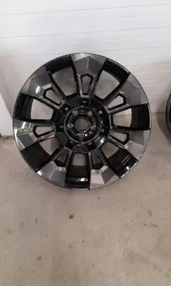 BMW XM R23 light alloy rim 6856021