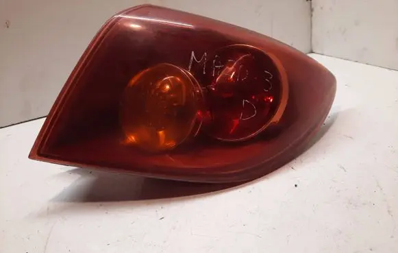Mazda 3 I Rear/tail lights 116117