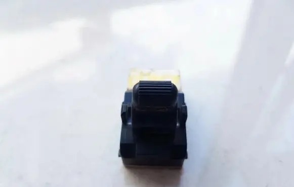 Subaru Impreza I Electric window control switch