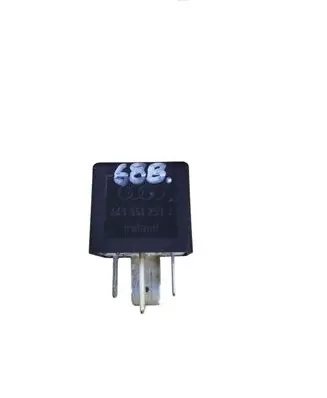 Audi A6 S6 C5 4B Other relay 443951253J