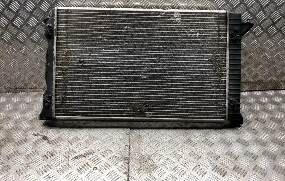 Audi A4 S4 B6 8E 8H Coolant radiator 8E0121251Q