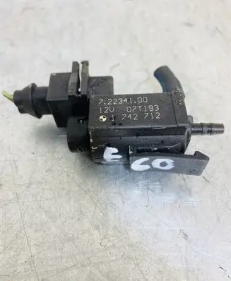 BMW 5 E60 E61 Vacuum valve 1742712