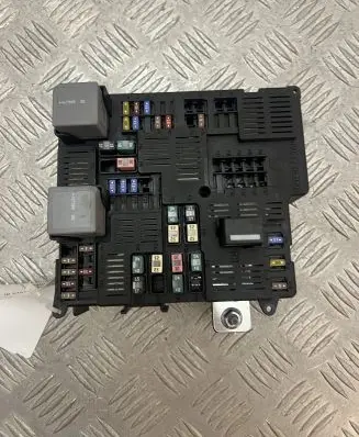 Volvo XC90 Fuse module 31473771