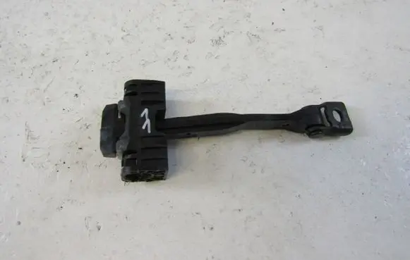 Audi A6 S6 C8 4K Rear door check strap stopper 4K0839249