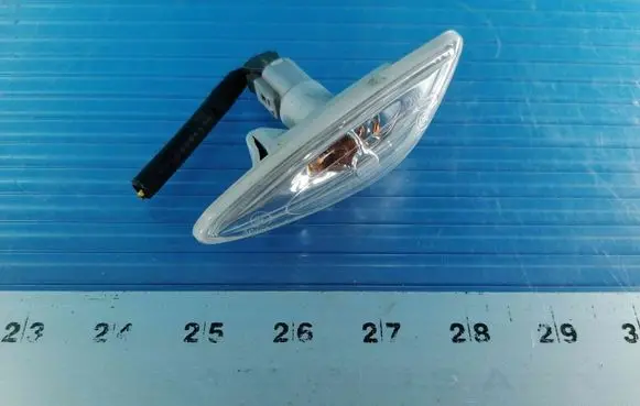 KIA Sportage Front fender indicator light A045048