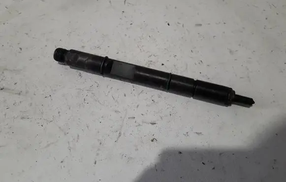 Audi A6 S6 C5 4B Fuel injector 059130201E