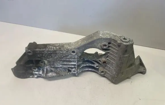 Volkswagen Golf IV Generator/alternator bracket 038903143A